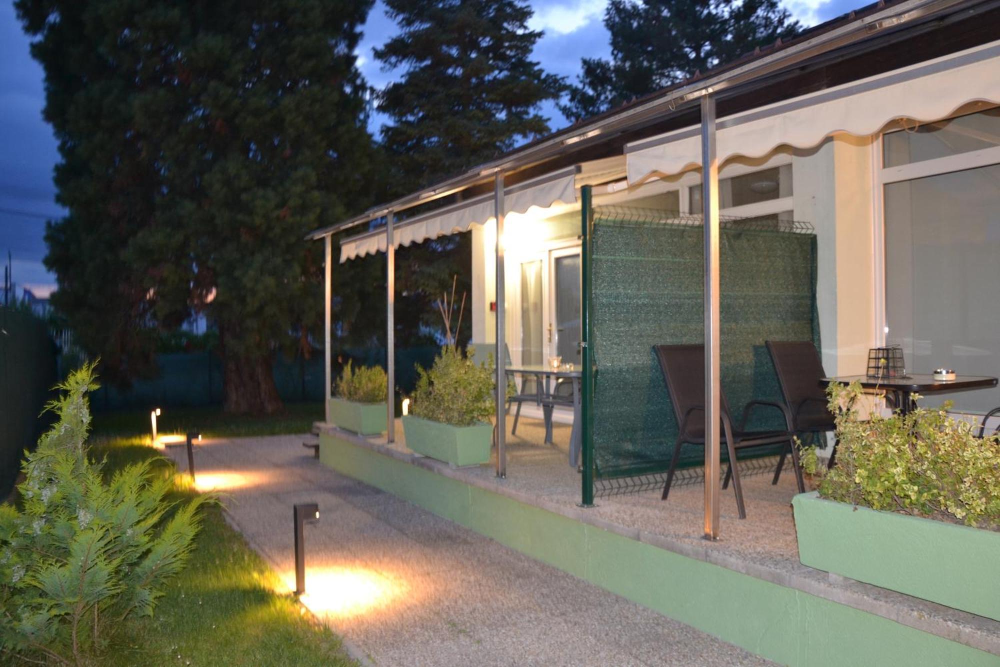 Akvamarin Apartman Кестхей Экстерьер фото